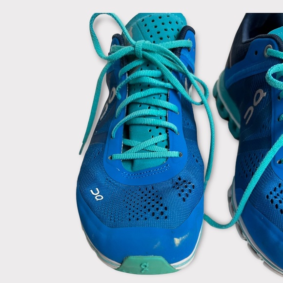 On Cloud On Running Cloudace Running Shoes Sneakers Malibu Curaçao Size 7.5 - Picture 4 of 10